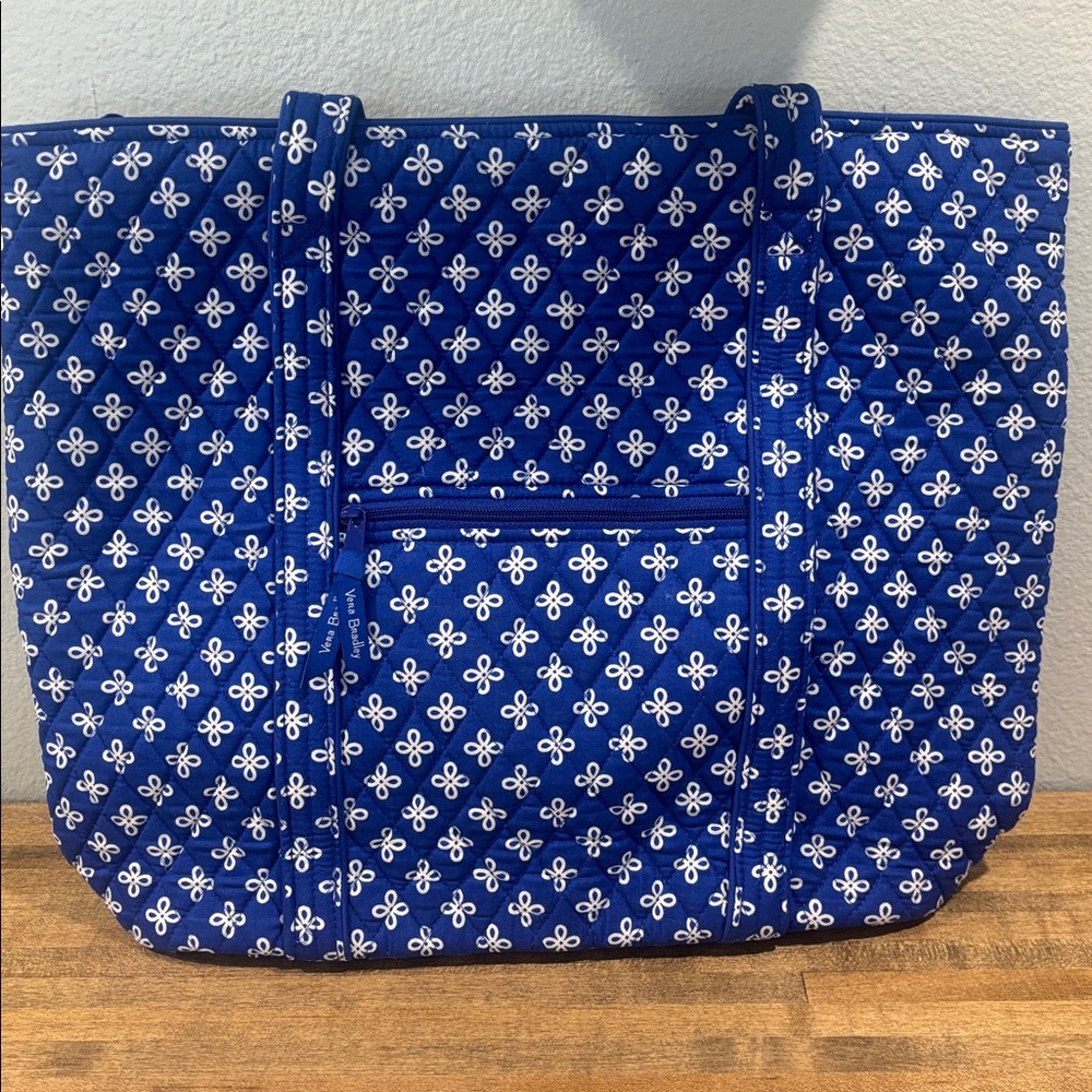 Great Carry-on bag! Vera Bradley Royal Blue "Concerto" Quilted Tote BRAND NEW!